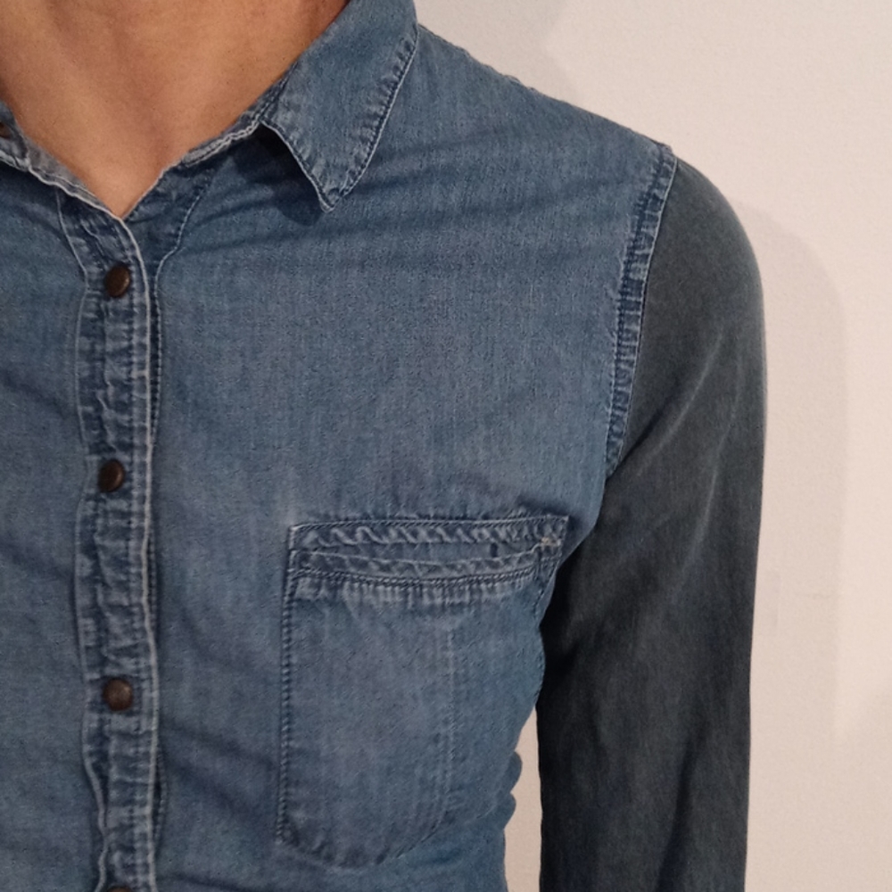 Forever 21 two tone Jean shirt